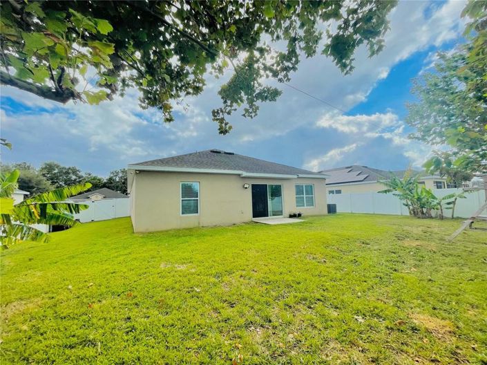 Image No.8-4 Bed House for sale