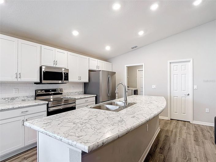 Image No.24-3 Bed House for sale