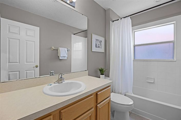 Image No.17-7 Bed House for sale