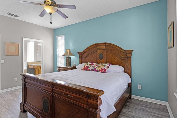 Image No.23-7 Bed House for sale