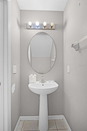 Image No.25-7 Bed House for sale