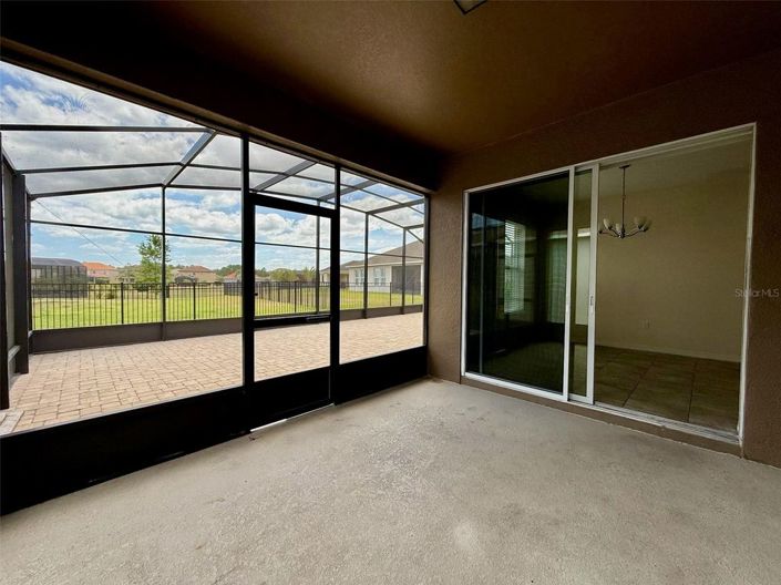 Image No.19-4 Bed House for sale