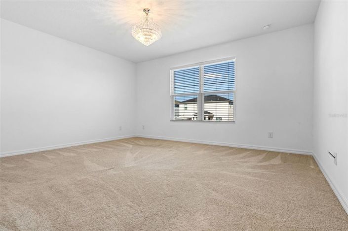 Image No.13-5 Bed House for sale