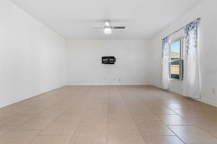 Image No.6-5 Bed House for sale