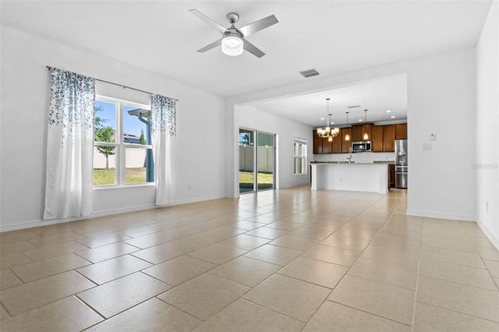 Image No.7-5 Bed House for sale