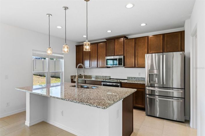 Image No.10-5 Bed House for sale