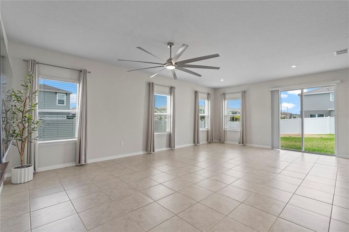 Image No.11-4 Bed House for sale