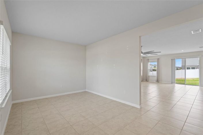 Image No.14-4 Bed House for sale