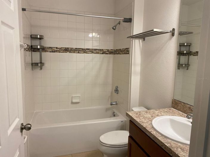 Image No.13-4 Bed Townhouse for sale