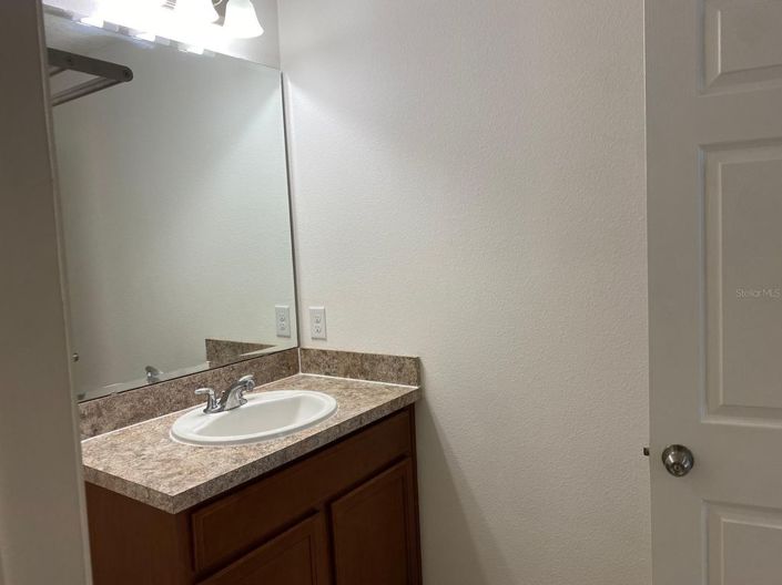 Image No.19-4 Bed Townhouse for sale