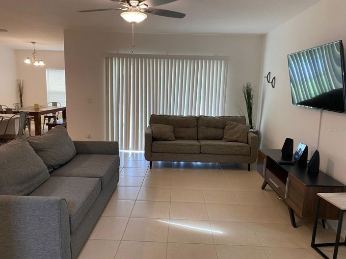 Image No.4-4 Bed Townhouse for sale