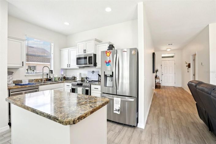 Image No.10-3 Bed House for sale