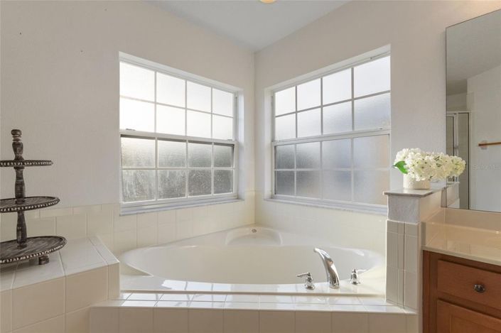 Image No.26-4 Bed House for sale