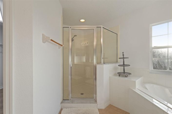 Image No.27-4 Bed House for sale