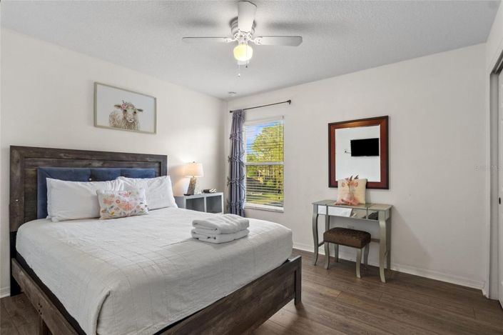 Image No.28-4 Bed House for sale