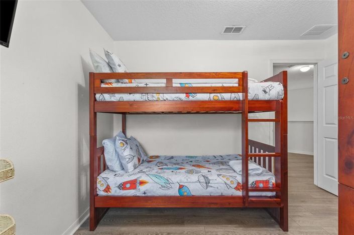 Image No.30-4 Bed House for sale