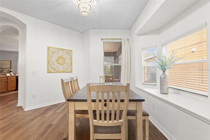 Image No.8-4 Bed House for sale