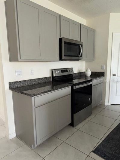 Image No.17-4 Bed House for sale