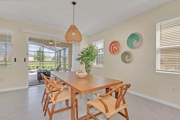 Image No.17-6 Bed House for sale