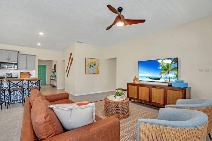 Image No.10-6 Bed House for sale