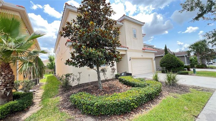 Image No.2-12 Bed House for sale