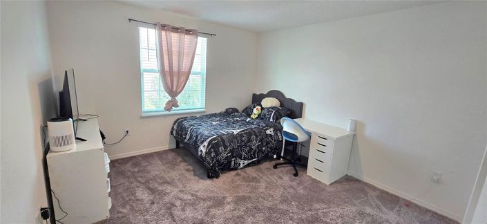 Image No.25-5 Bed House for sale