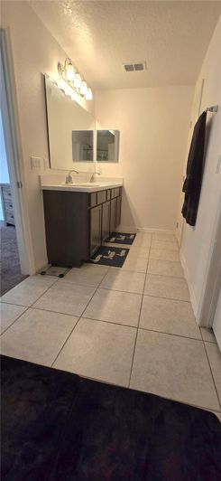 Image No.32-5 Bed House for sale