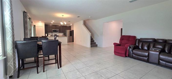 Image No.8-5 Bed House for sale