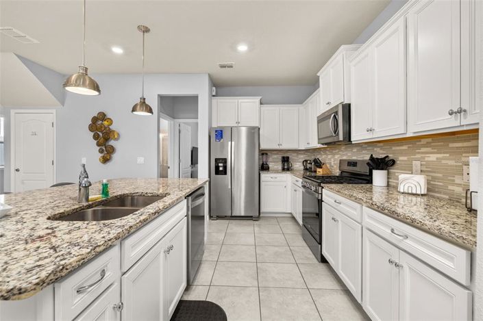 Image No.11-5 Bed House for sale