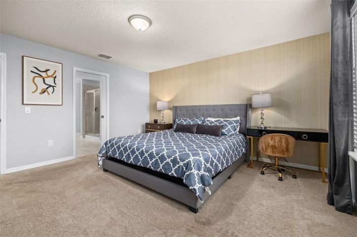 Image No.30-5 Bed House for sale