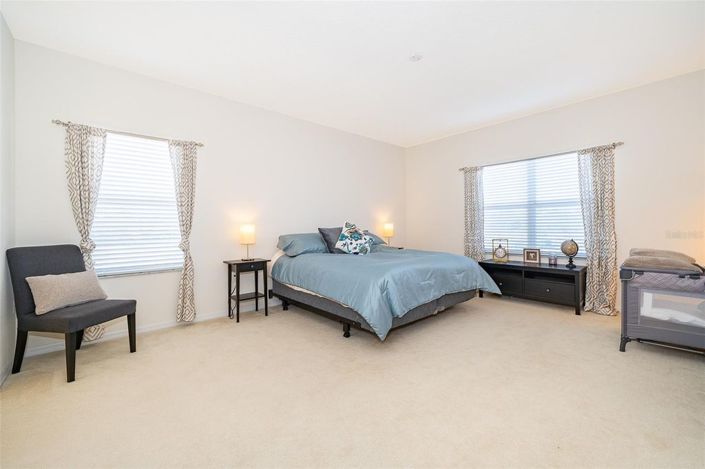 Image No.23-5 Bed House for sale