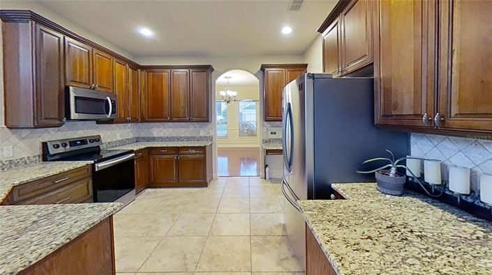 Image No.8-4 Bed House for sale