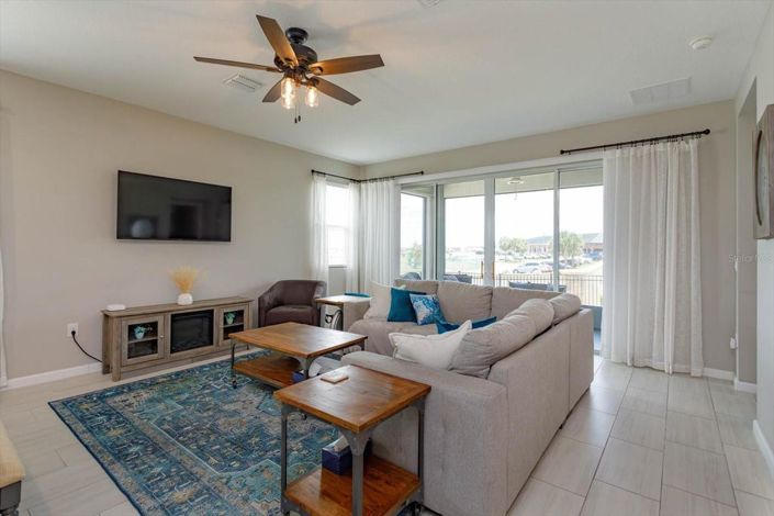 Image No.12-4 Bed House for sale