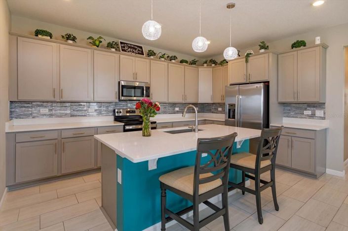 Image No.17-4 Bed House for sale