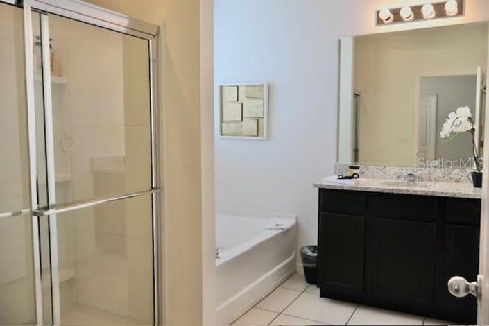 Image No.12-7 Bed House for sale