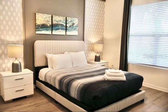 Image No.13-7 Bed House for sale