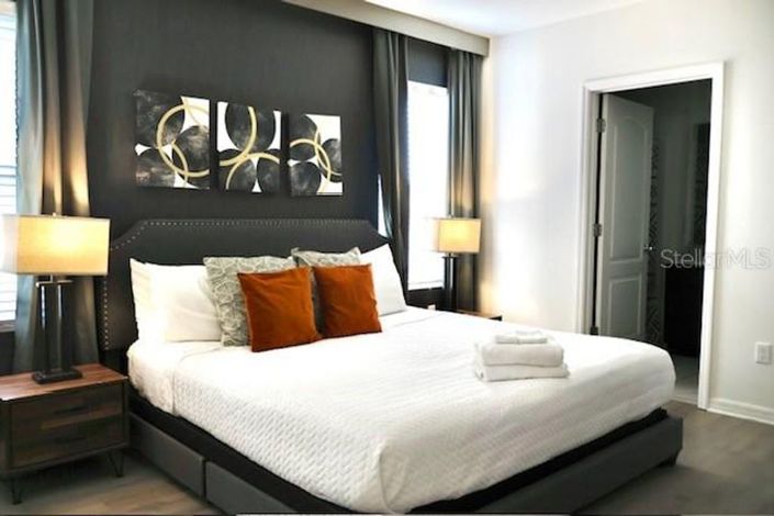 Image No.23-7 Bed House for sale