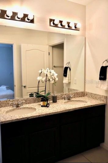 Image No.24-7 Bed House for sale