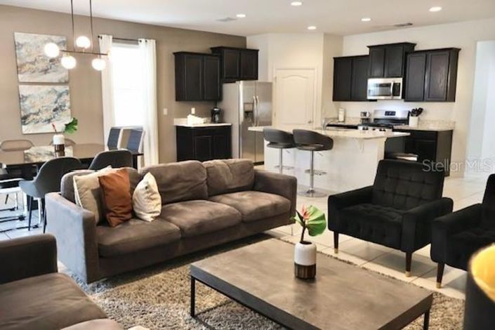 Image No.6-7 Bed House for sale