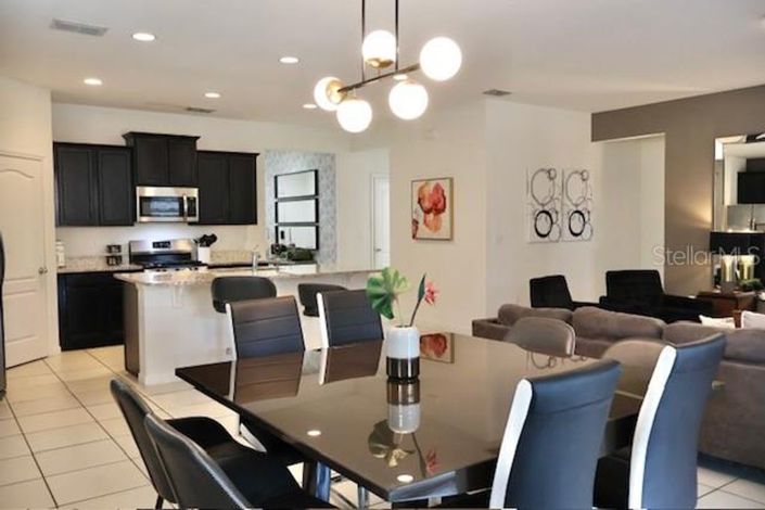 Image No.7-7 Bed House for sale