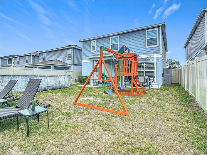 Image No.11-3 Bed House for sale