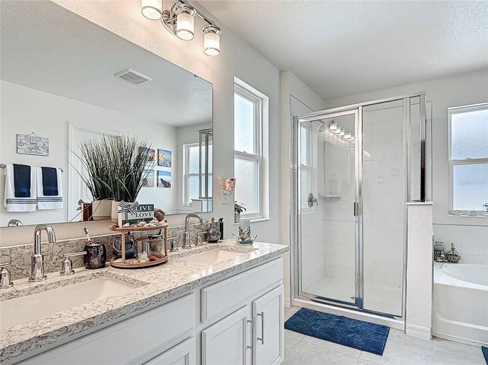 Image No.34-3 Bed House for sale