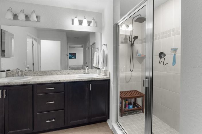 Image No.7-4 Bed House for sale