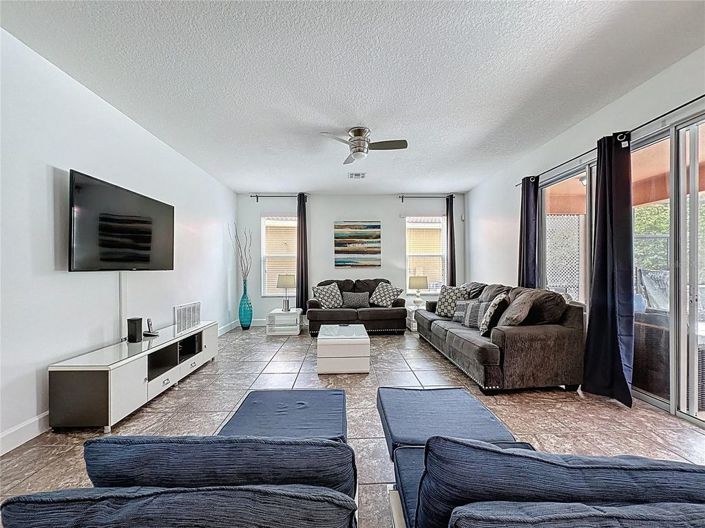 Image No.14-6 Bed House for sale