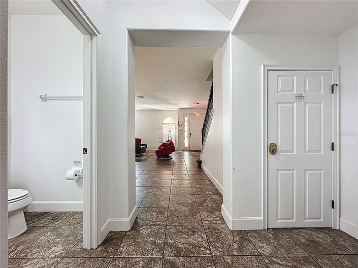 Image No.17-6 Bed House for sale