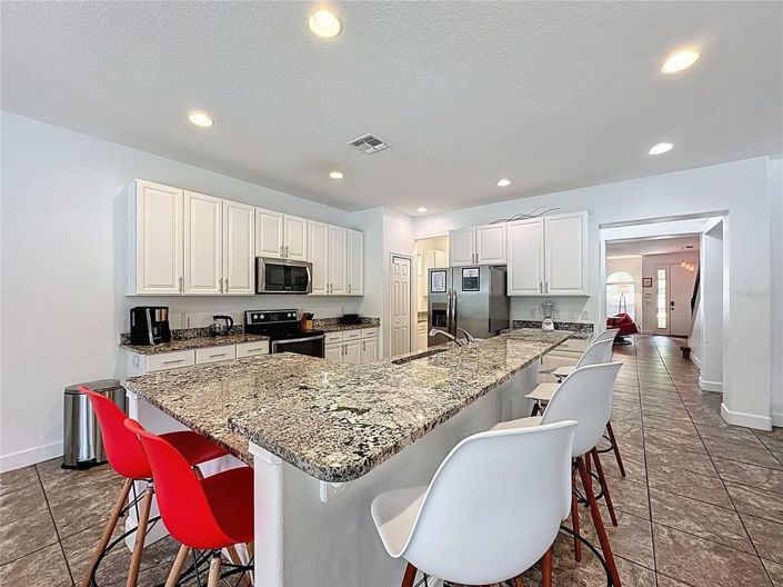 Image No.23-6 Bed House for sale