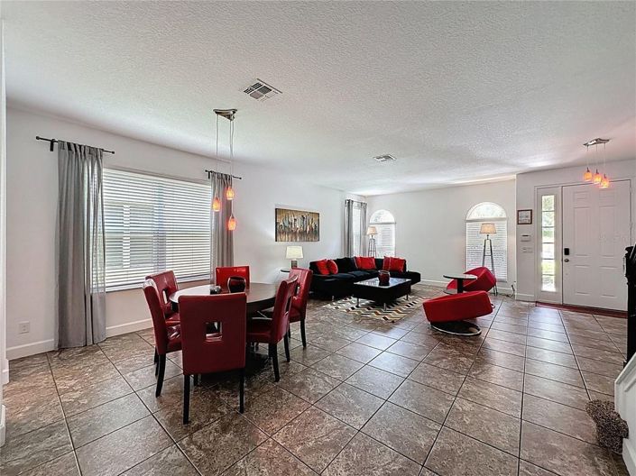 Image No.27-6 Bed House for sale