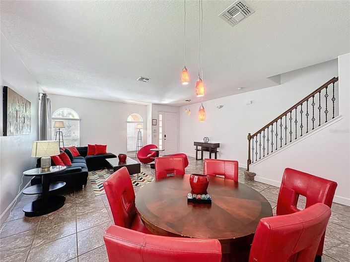 Image No.30-6 Bed House for sale