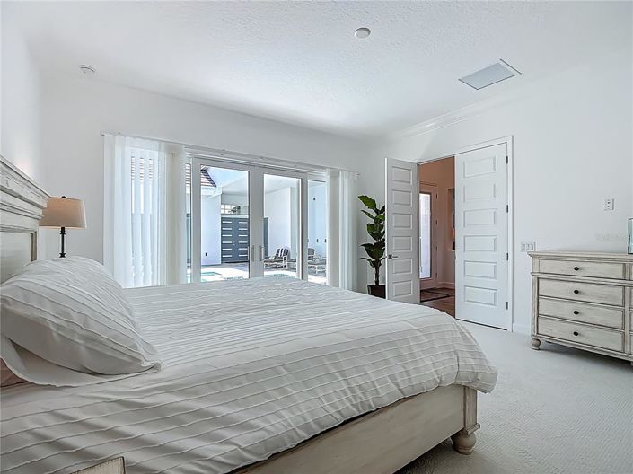 Image No.15-3 Bed House for sale