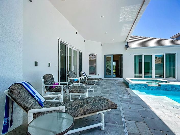 Image No.19-3 Bed House for sale